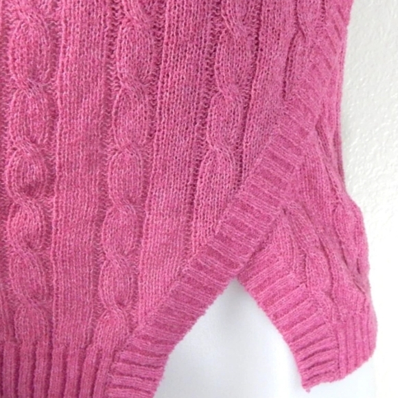 Current Air Angeline Cable Knit Sweater Vest Top - Picture 5 of 5